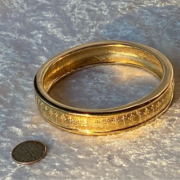 Vintage Givenchy Chunky Runway Gold Bangle Bracelet - Picture 2 of 15